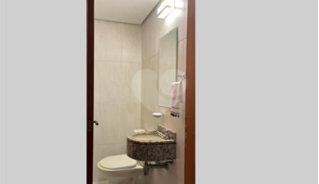 Apartamento à venda com 4 quartos, sendo 1 suíte,  em Saúde, São Paulo, SP