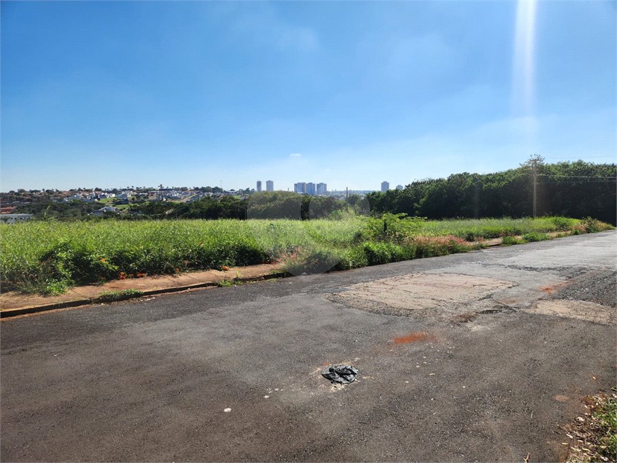 Terreno à venda em Jardim Quitandinha II, Araraquara, SP