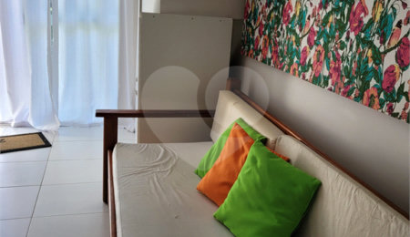 Apartamento à venda com 1 suíte em Taperapuan, Porto Seguro, BA
