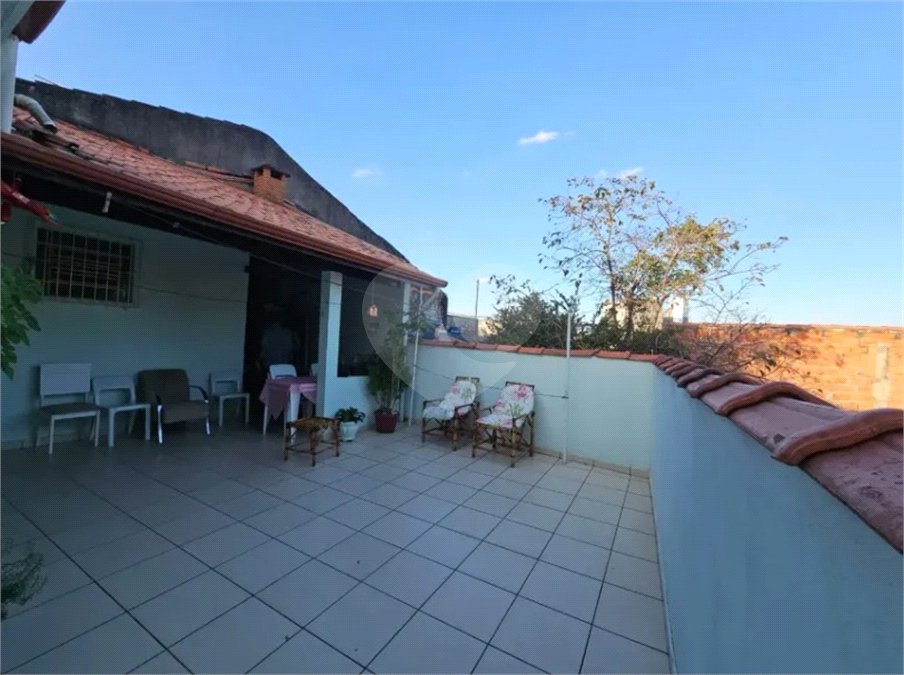 Casa Térrea à venda com 3 quartos no Centro, Poá, SP