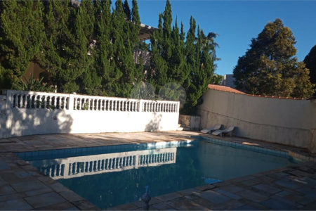Casa à venda com 5 quartos, sendo 3 suítes,  no condomínio Estância Marambaia, Vinhedo - SP