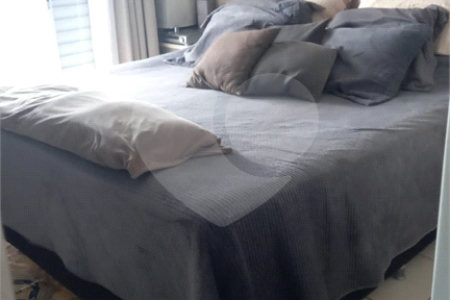 Casa à venda com 3 quartos, sendo 2 suítes, em Jardim Imperial Hills III, Arujá, SP