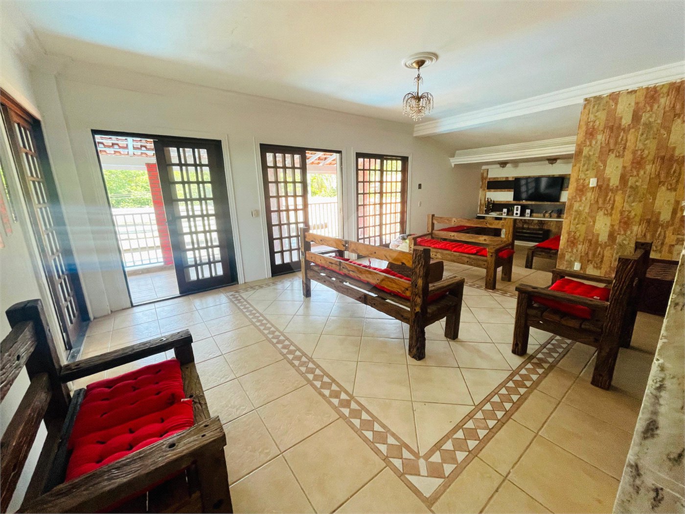 Chácara à venda com 7 quartos, sendo 4 suítes, no Centro, Araçoiaba da Serra, SP