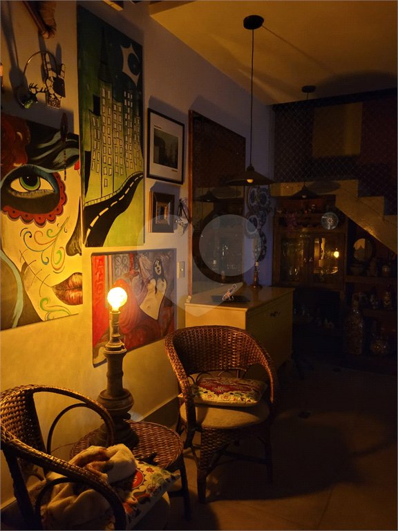 Casa à venda com 3 quartos, sendo 2 suítes, em Vila Mariana, São Paulo, SP
