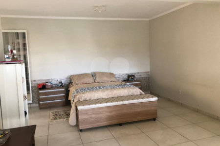 Casa à venda com 5 quartos, sendo 2 suítes, no condomínio Terras de Santa Izabel, Salto - SP