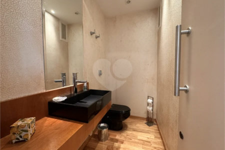 Higienópolis: Apartamento de 350 m2, 4 suítes, 5 vagas.