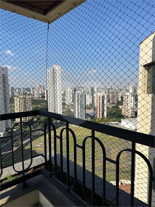Apartamento à venda com 3 suítes em Jardim Anália Franco, São Paulo, SP