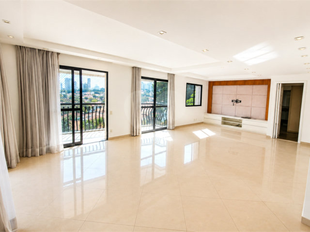 Apartamento à venda com 3 suítes em Alto da Boa Vista, São Paulo, SP