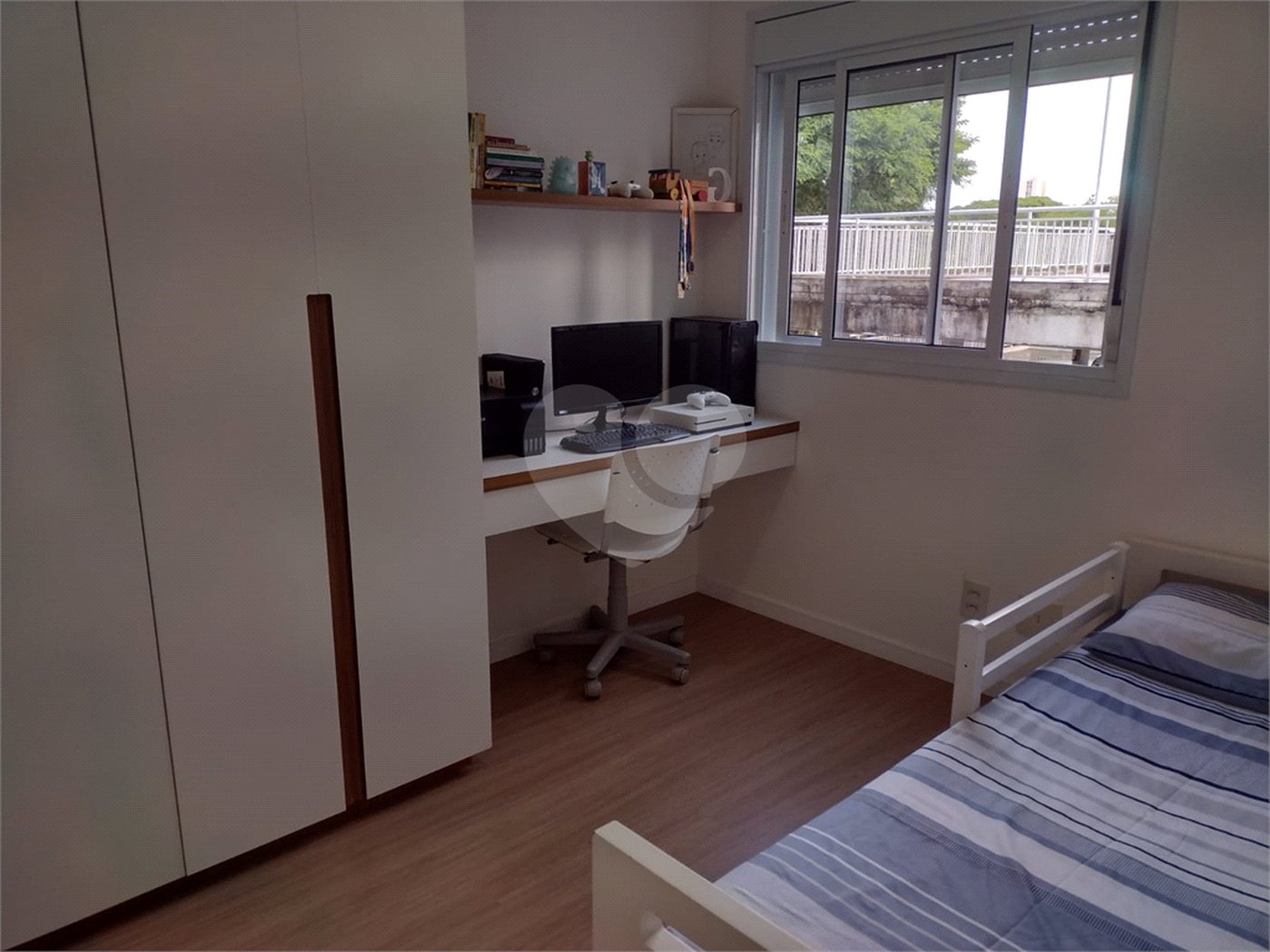 Apartamento à venda com 3 quartos, sendo 1 suíte,  em Campo Grande, São Paulo, SP