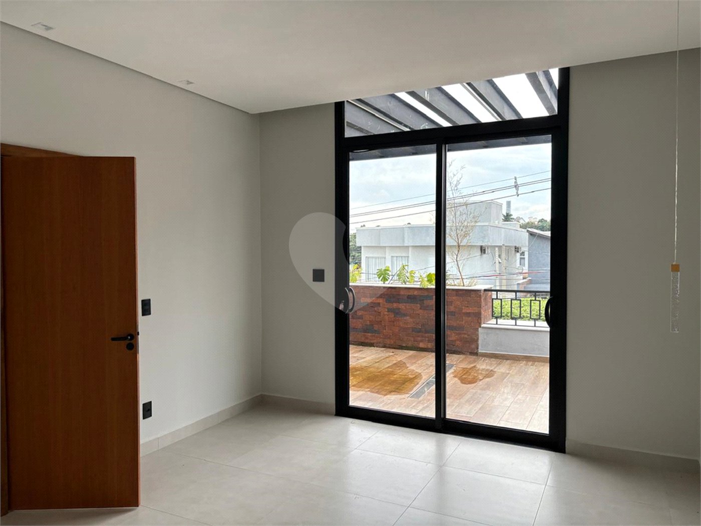 Casa à venda com 4 suítes no condomínio Residencial Costa das Areias, Salto - SP