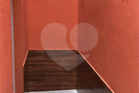 Casa à venda com 8 quartos no condomínio Quaresmeira, Suzano - SP
