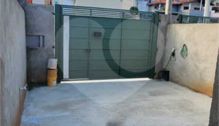 Sobrado à venda com 3 quartos, sendo 1 suíte, em Jardim Maristela, Atibaia, SP