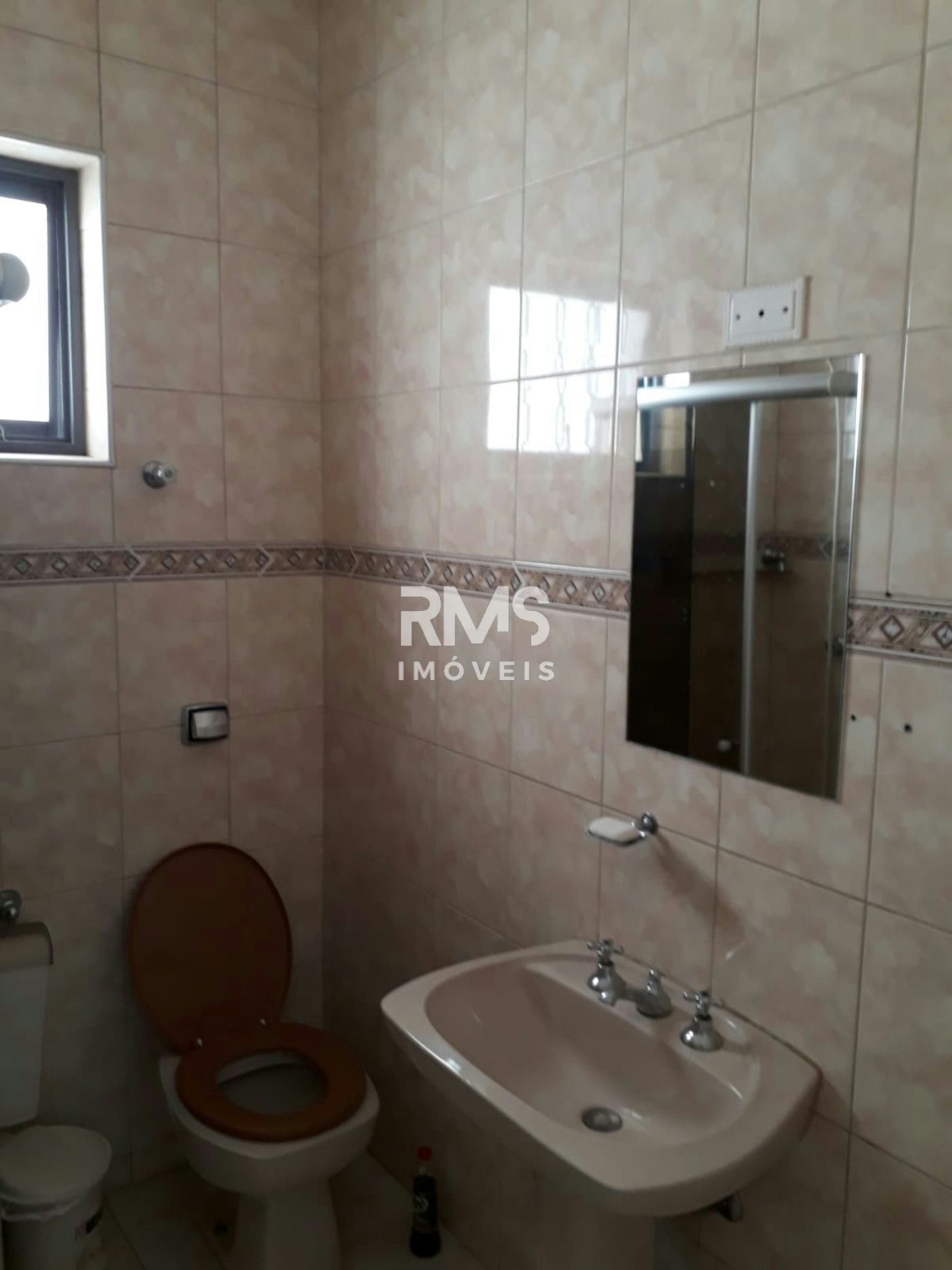 Casa à venda com 2 quartos no Centro, Itu, SP