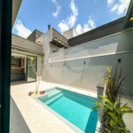 Casa Térrea Evidências - Indaiatuba/SP - R$ 1.950.000,00 - Área Total 307,33 m² - Área Construída 201,90 m² - TÉRREA - 03 suítes sendo a master com closet; Escritório; Lavabo; Cozinha com cooktop, forno, micro-ondas e coifa; Móveis planejados na hall de entrada, sala, escritório, cozinha, gourmet, s