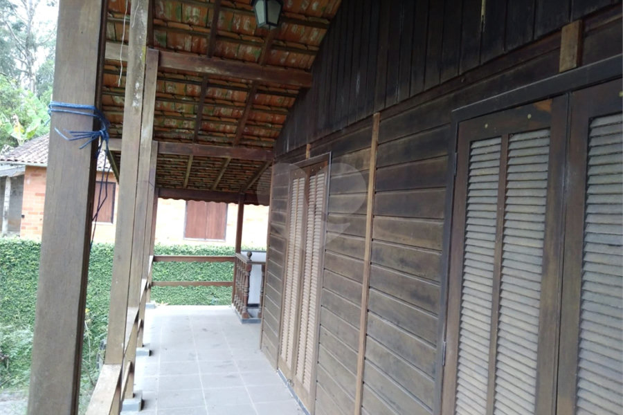 Casa à venda com 5 quartos, sendo 1 suíte, em Mantiqueira, Mairiporã, SP