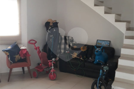 Casa à venda com 3 quartos, sendo 1 suíte, em Vila Capuava, Valinhos, SP