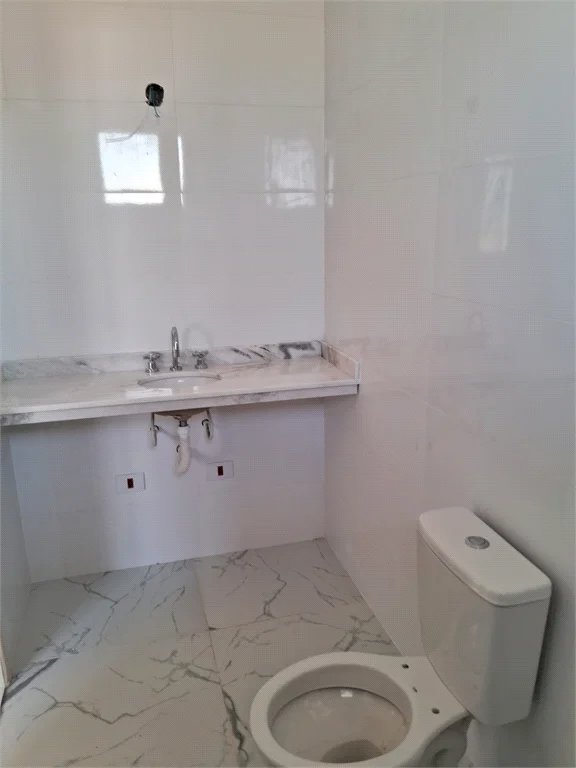 Casa Térrea à venda com 3 quartos, sendo 1 suíte,  em Parque Rizzo, Cotia, SP