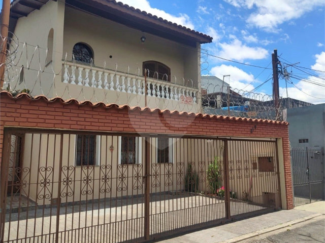 Sobrado à venda com 3 suítes em Tremembé, São Paulo, SP
