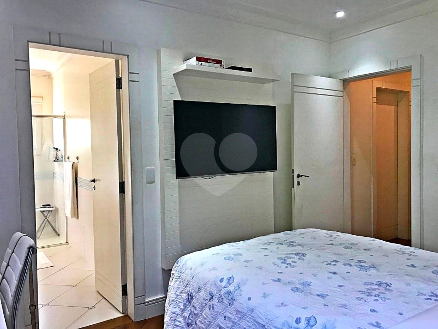 Casa à venda com 4 suítes em Horto Florestal, São Paulo, SP