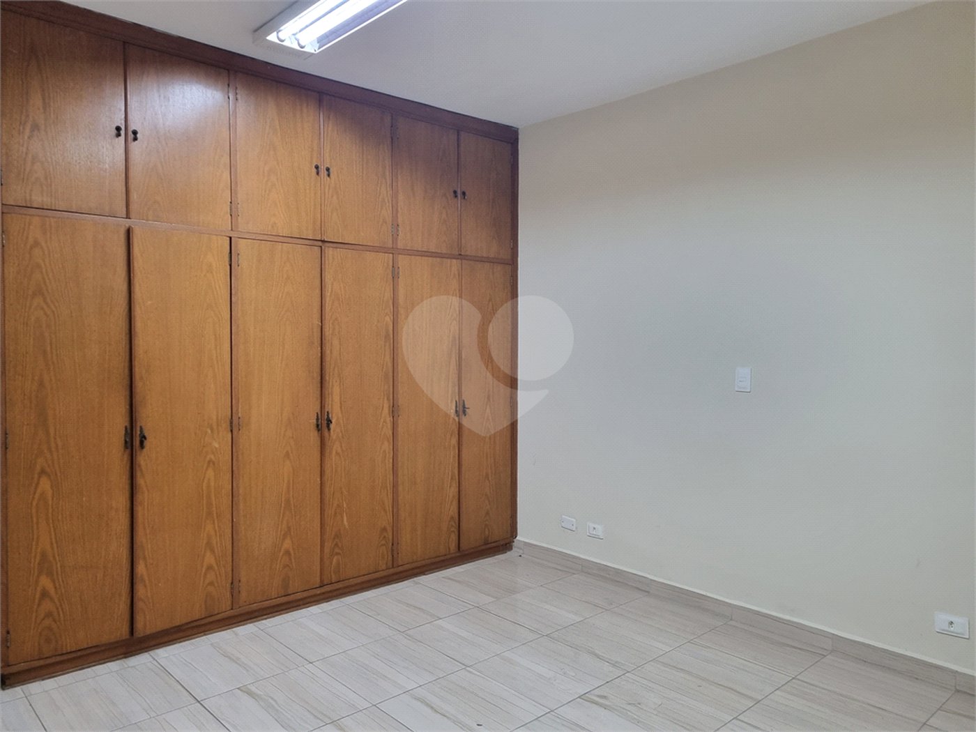 Sobrado à venda com 3 quartos em Moema, São Paulo, SP