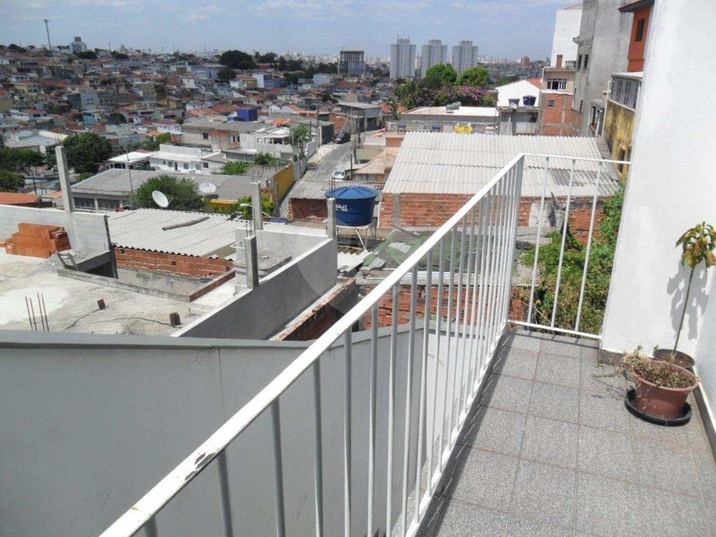 Sobrado à venda com 3 quartos, sendo 1 suíte, em Vila Romero, São Paulo, SP