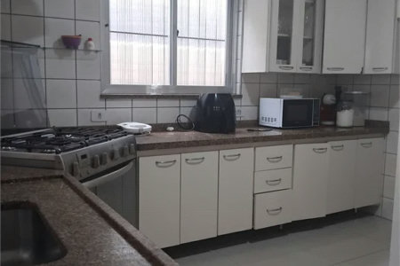 Sobrado à venda com 4 quartos, sendo 1 suíte, em Jardim Catanduva, São Paulo, SP