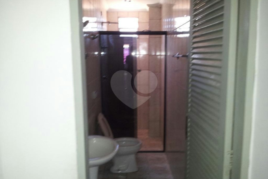 Prédio à venda com 3 quartos em Vila Gustavo, São Paulo, SP