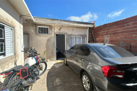 Sobrado á venda no bairro Vila Celina.
