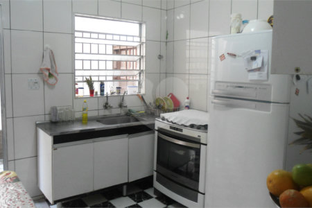 Sobrado à venda com 5 quartos, sendo 2 suítes,  em Vila Cidinha, Mogi das Cruzes, SP