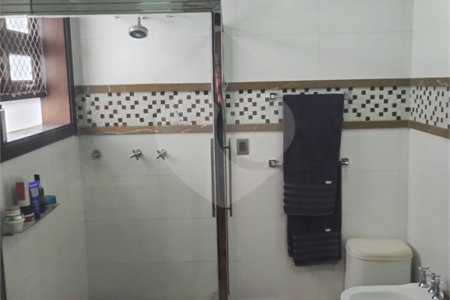 Casa à venda com 5 quartos, sendo 4 suítes, no condomínio Santa Teresa, Jundiaí - SP