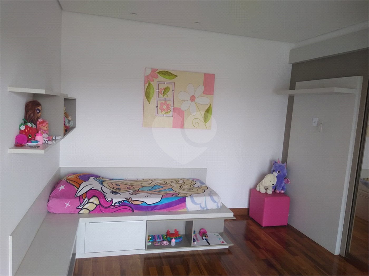 Casa à venda com 4 quartos, sendo 2 suítes,  no condomínio Damha Iii, São Carlos - SP