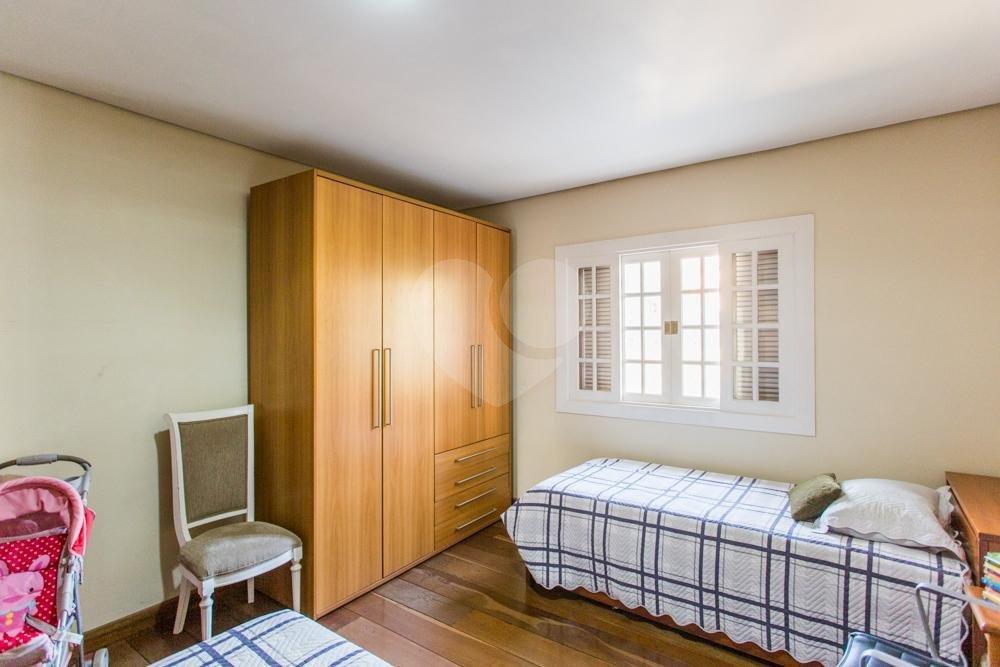Sobrado à venda com 4 quartos, sendo 3 suítes, em Brooklin, São Paulo, SP