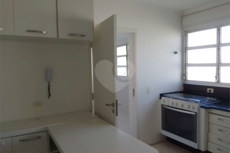 Apartamento à venda com 3 quartos, sendo 1 suíte, em Jardim Paulista, São Paulo, SP