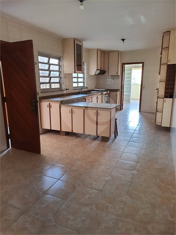 Sobrado à venda com 4 quartos, sendo 1 suíte, em Vila Pereira Barreto, São Paulo, SP