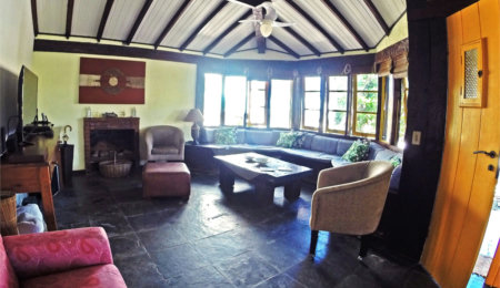 Casa à venda com 8 quartos, sendo 4 suítes, em Alto de Búzios, Armação dos Búzios, RJ