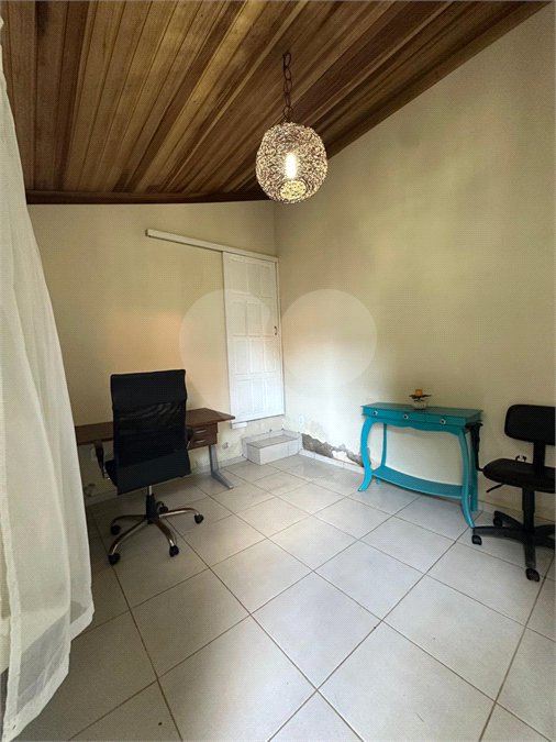 Casa em condomínio à venda com 3 quartos, sendo 2 suítes,  em Peró, Cabo Frio, RJ