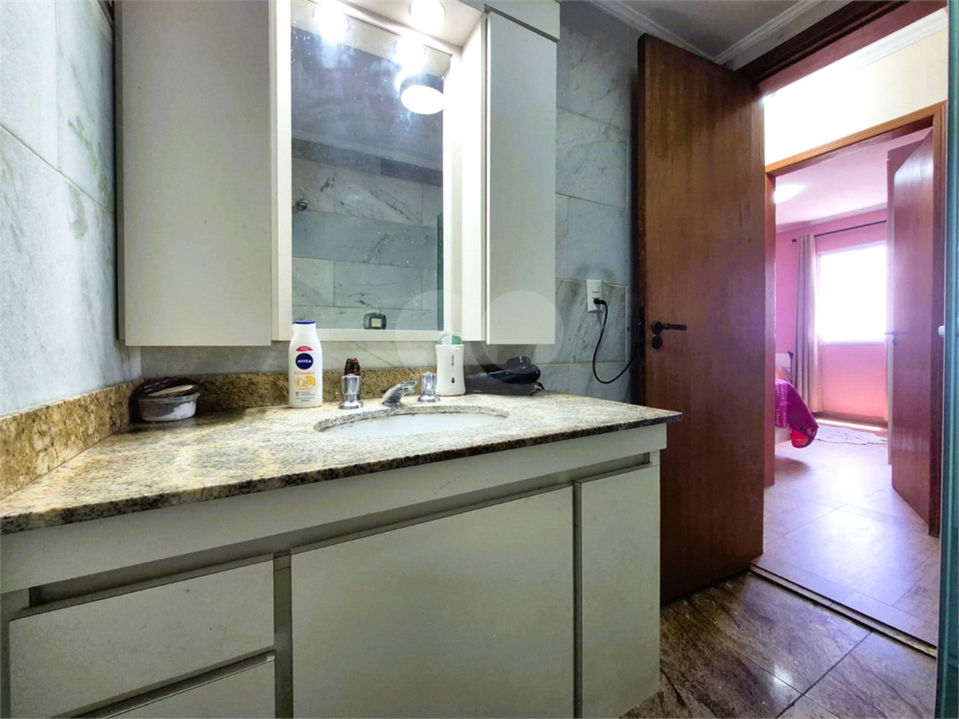 Apartamento à venda com 3 quartos, sendo 1 suíte, em Vila Polopoli, São Paulo, SP