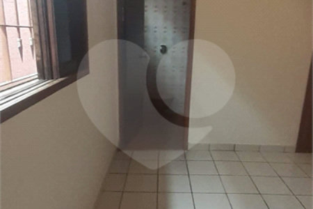 Casa à venda com 3 quartos, sendo 1 suíte, em Vila Gustavo, São Paulo, SP