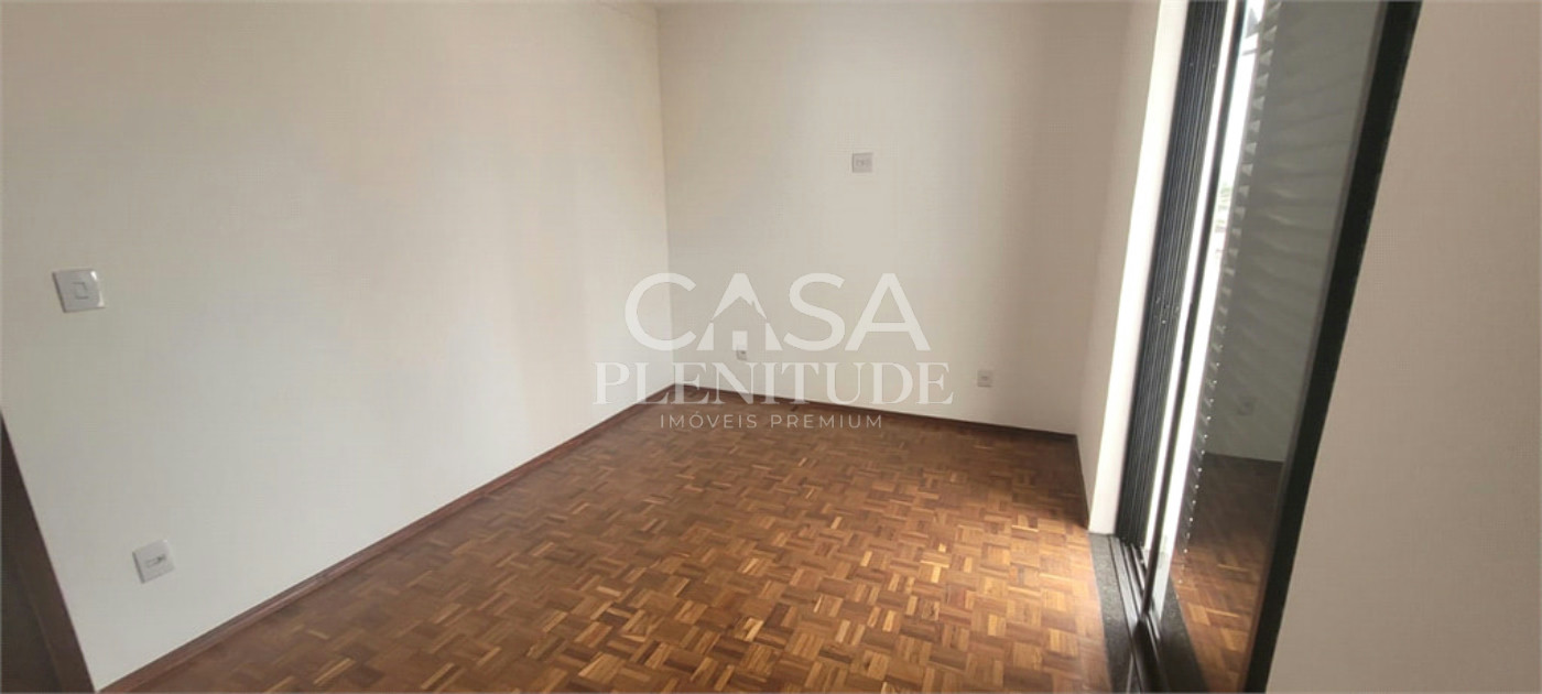 Casa à venda com 3 suítes em Vila Augusta, Sorocaba, SP