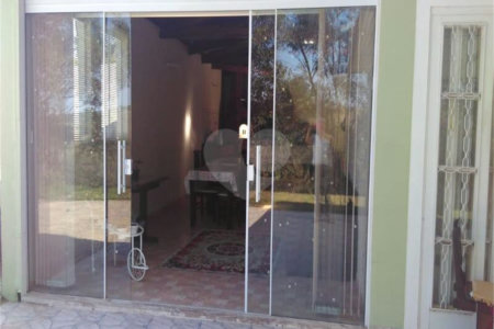 Casa à venda com 4 quartos, sendo 2 suítes, em Loteamento Jardim Parque das Palmeiras, Serra Negra, SP