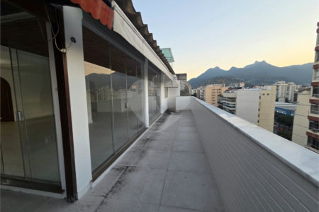 Cobertura à venda ou para alugar com 3 quartos, sendo 1 suíte, em Tijuca, Rio de Janeiro, RJ