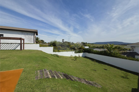 Casa à venda com 3 suítes no condomínio Village Ipanema I, Araçoiaba da Serra - SP
