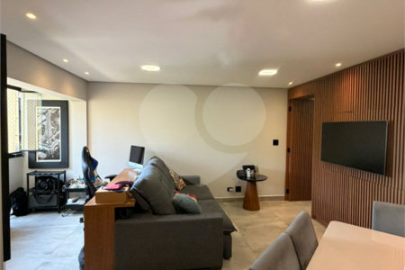 Apartamento à venda com 3 quartos, sendo 1 suíte,  em Vila Paulicéia, São Paulo, SP