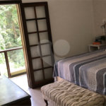 Casa à venda com 3 quartos, sendo 1 suíte,  no condomínio Alpes da Cantareira, Mairiporã - SP