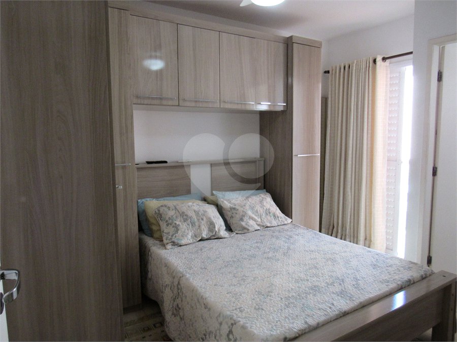 Casa à venda com 2 suítes no condomínio Real Residencial Julia, São Paulo - SP