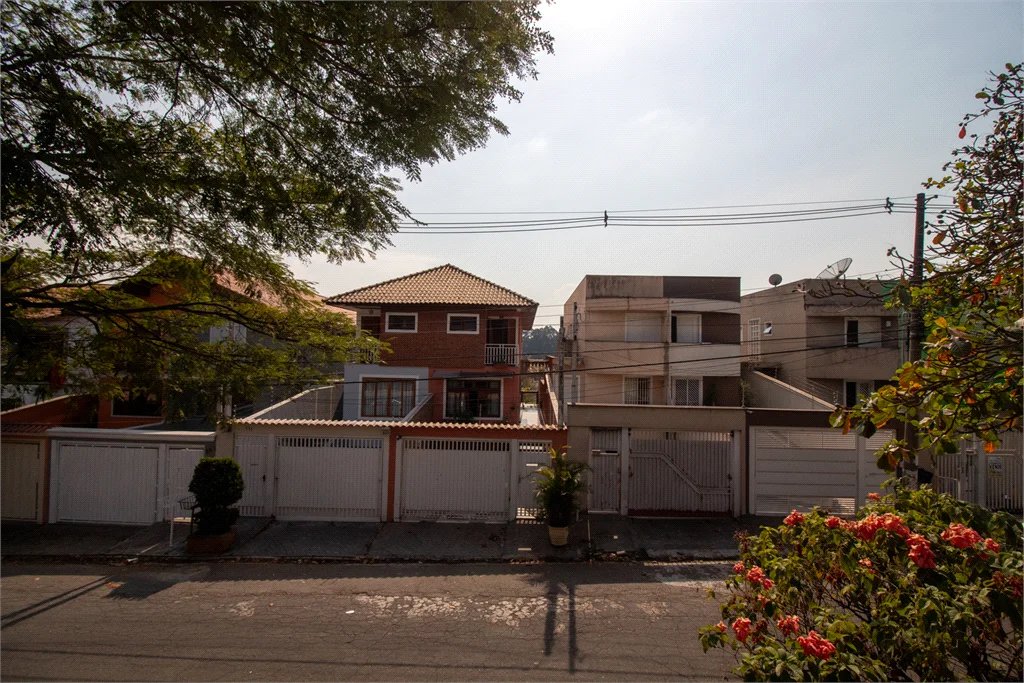 Sobrado à venda com 3 quartos, sendo 1 suíte, em Jardim Ester, São Paulo, SP