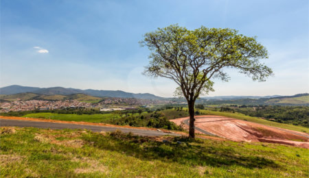 Terreno à venda no Centro, Bom Jesus dos Perdões, SP
