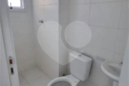 Apartamento à venda com 2 quartos em Vila Zat, São Paulo, SP