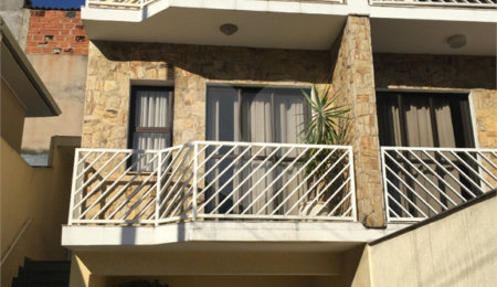 Casa à venda com 3 quartos, sendo 1 suíte, em Vila Gustavo, São Paulo, SP