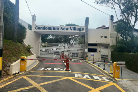 Casa à venda com 3 quartos no condomínio Jd Rebelato, Cotia - SP